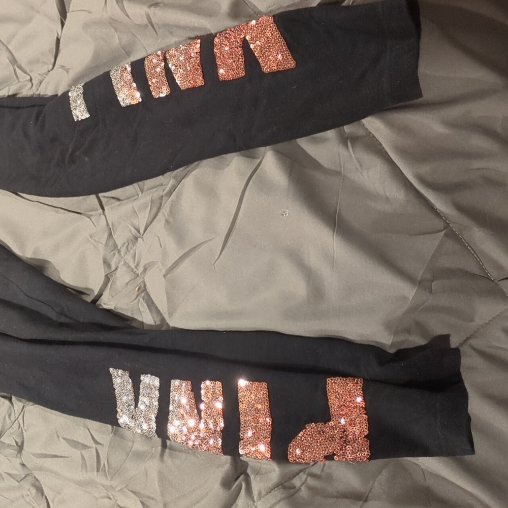 Bling vs pink yoga leggings